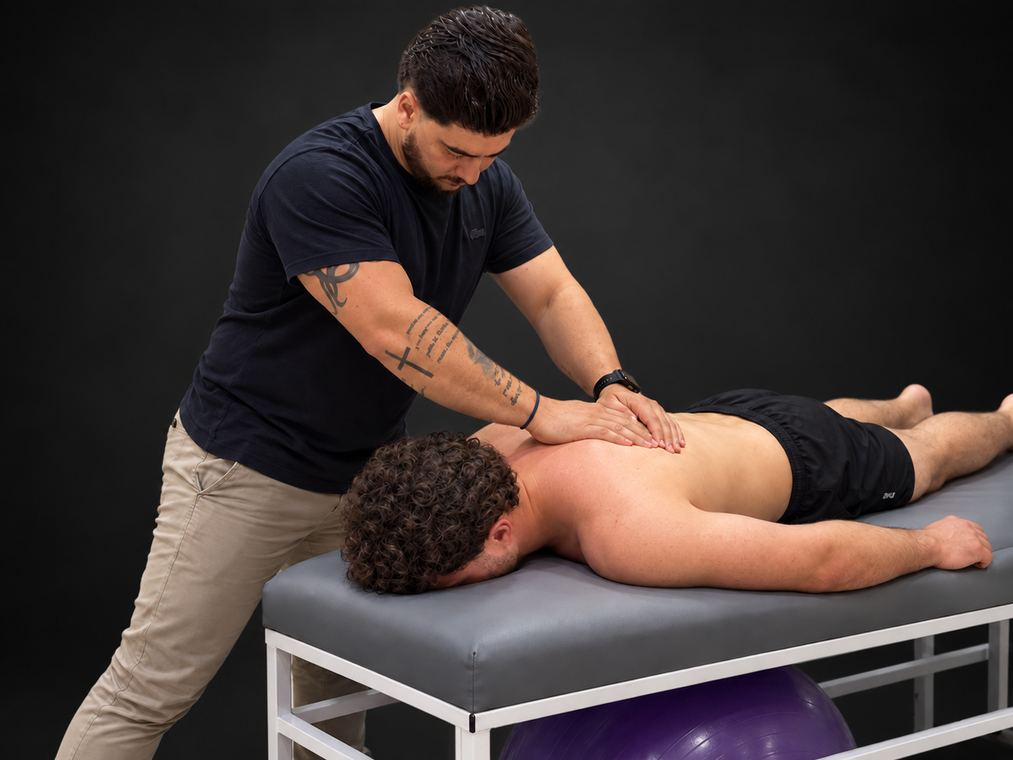 Terapia manual na região lombar